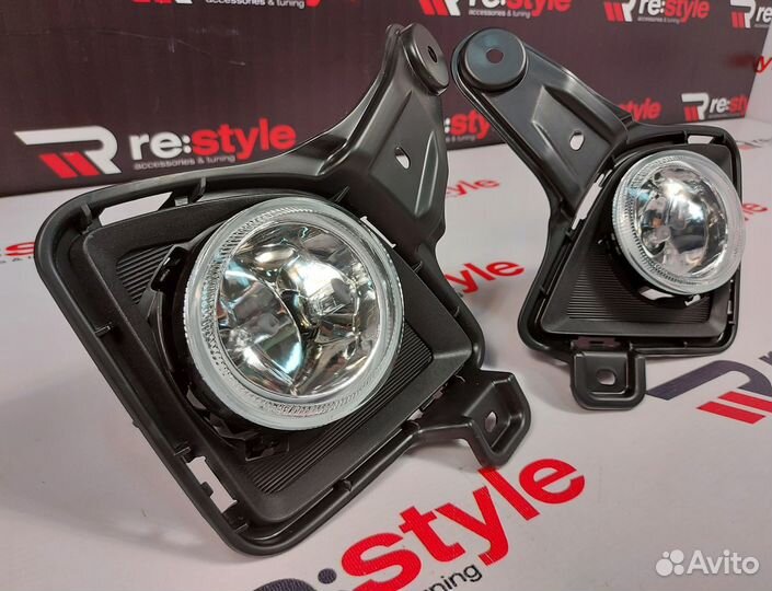 Туманки Toyota Hiace 200 2м R652