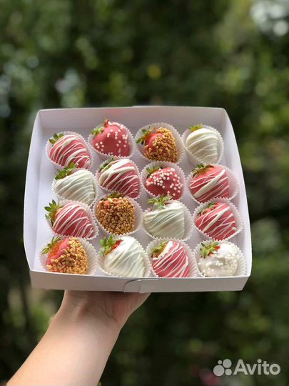 Клубника в шоколаде съедобные букеты
