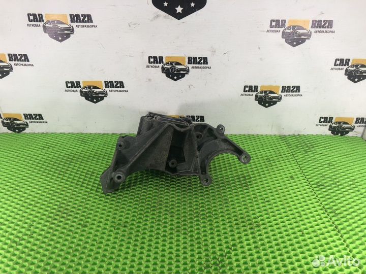 Кронштейн гидроусилителя