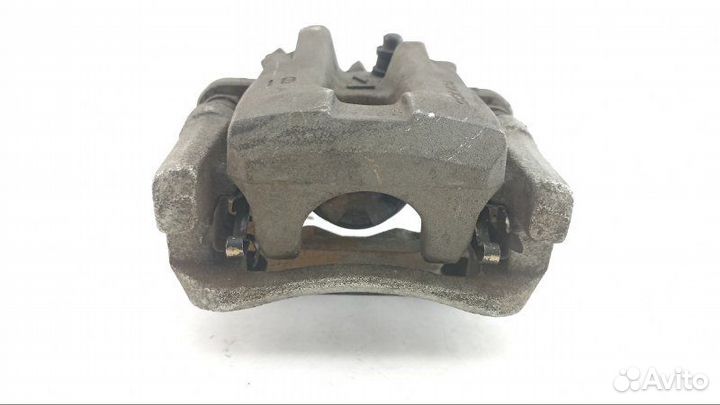 Суппорт задний правый Toyota Corolla ZRE151 2010