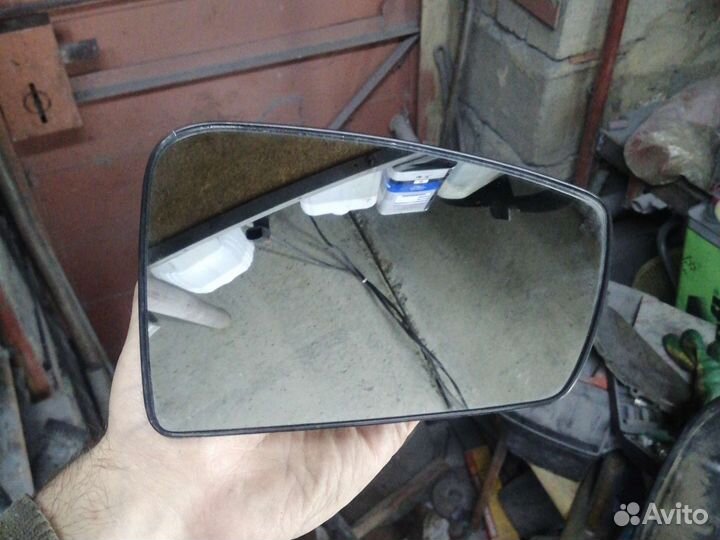 Зеркальный элемент лада гранта