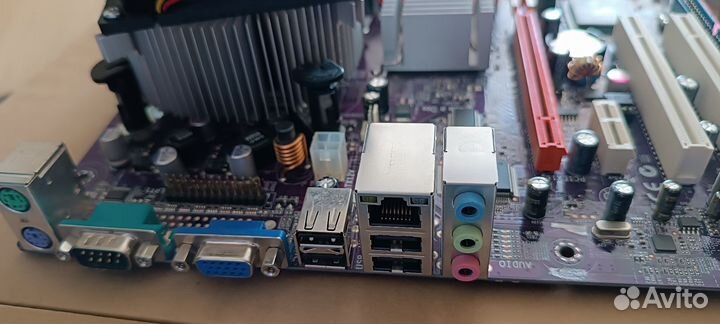 Материнская плата с процессором 775