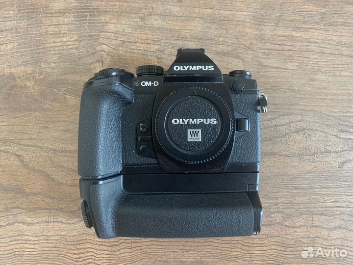 Olympus OM-D E-M1 body