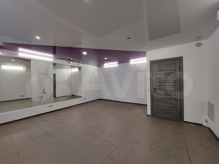 Помещение под салон красоты, магазин, офис, 30 м²