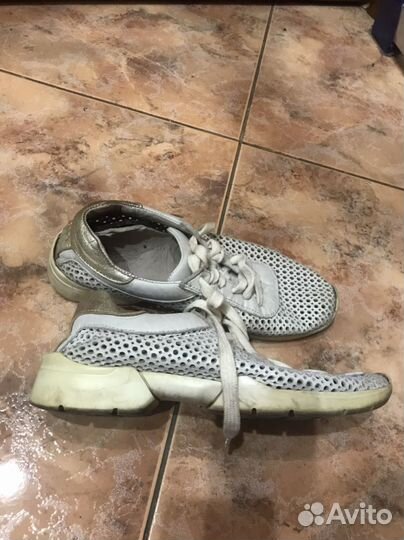 Кроссовки женские летние 37