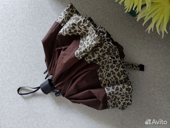 Зонт складной механический сломанный