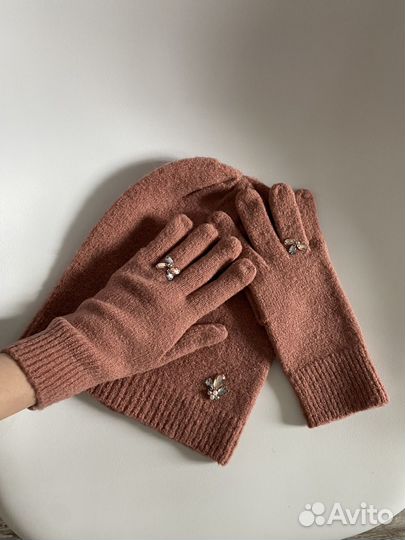 Шапка и перчатки