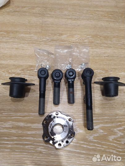 Комплект рулевых тяг LC80