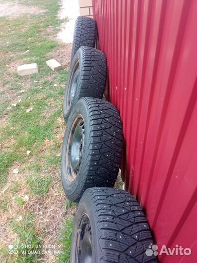 Goodyear Ultragrip 600 215/65 R16 129B