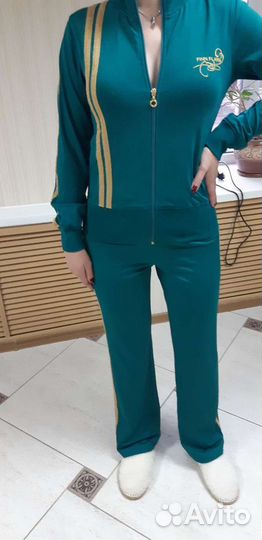 Спортивный костюм женский 44
