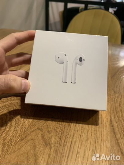 Беспроводные наушники AirPods 2