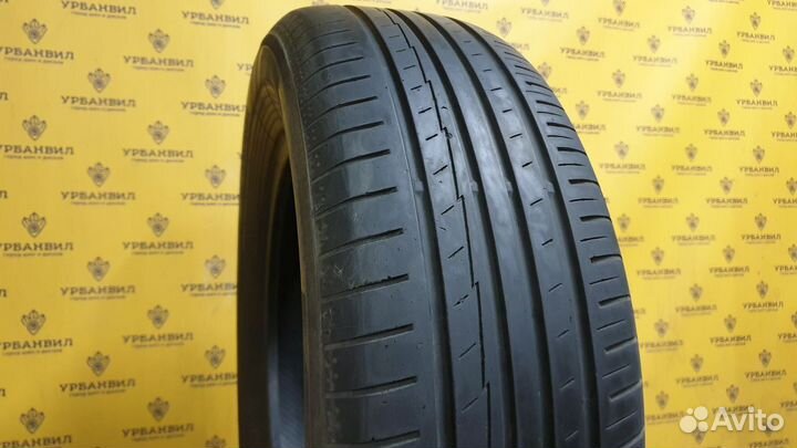 Yokohama BluEarth AE50 SUV 215/65 R17 99V