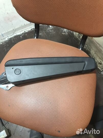 Подлокотник на fiat ducato