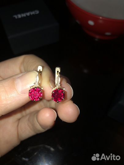 Золотые серьги