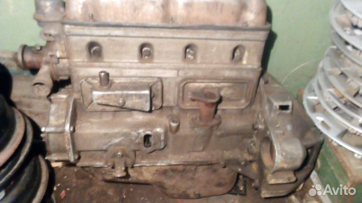 Движок УАЗ 414,раздатка,полка