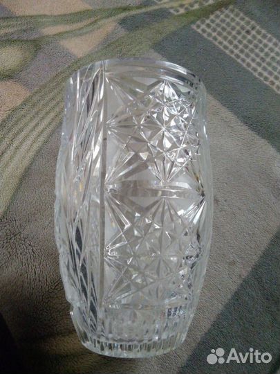 Ваза хрустальная
