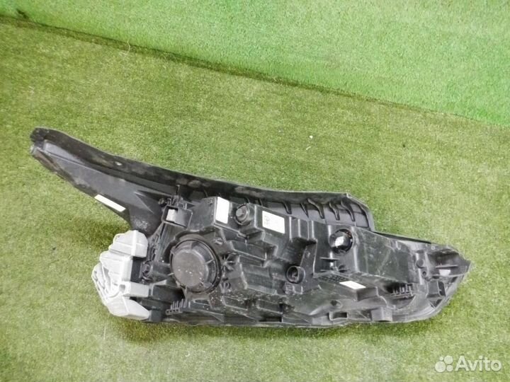 Фара левая Kia K5