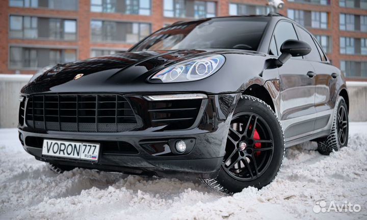Аренда Porsche Macan от одной минуты в Москве
