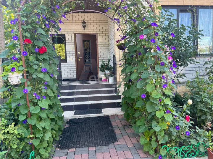 Дом 158 м² на участке 3,9 сот.