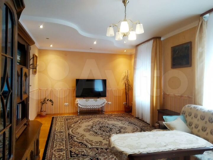 4-к. квартира, 90 м², 2/3 эт.