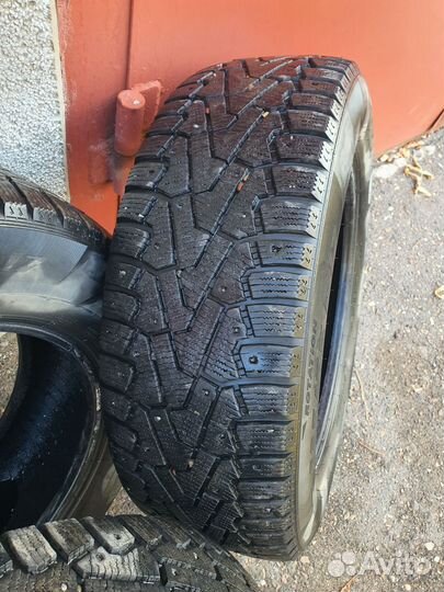 Pirelli Ice 225/65 R17 106