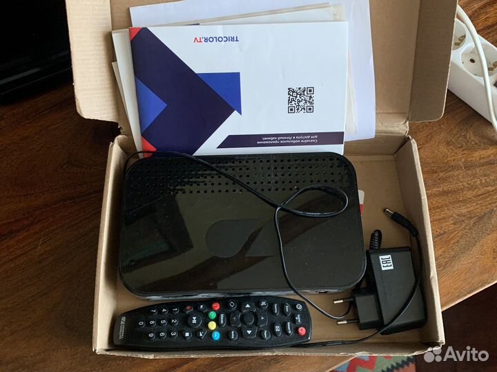 Триколор Ресивер двухтюнерный приемник GS B527