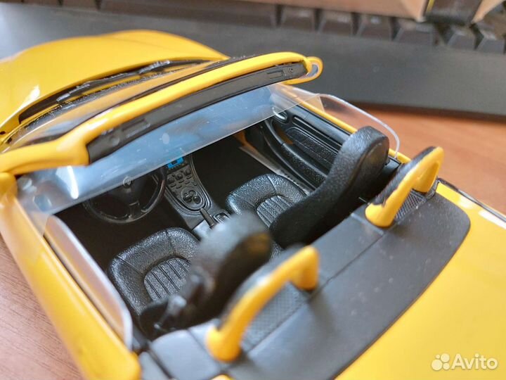Коллекционная модель Maserati GT Spyder 1:18
