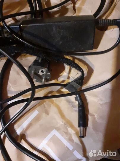 Зарядный блок для ноутбука