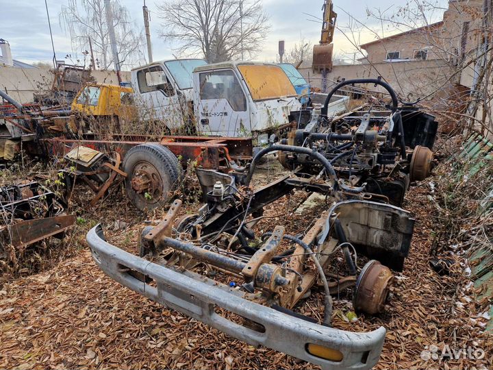 Разбираю Mitsubishi Canter FE648 4D35