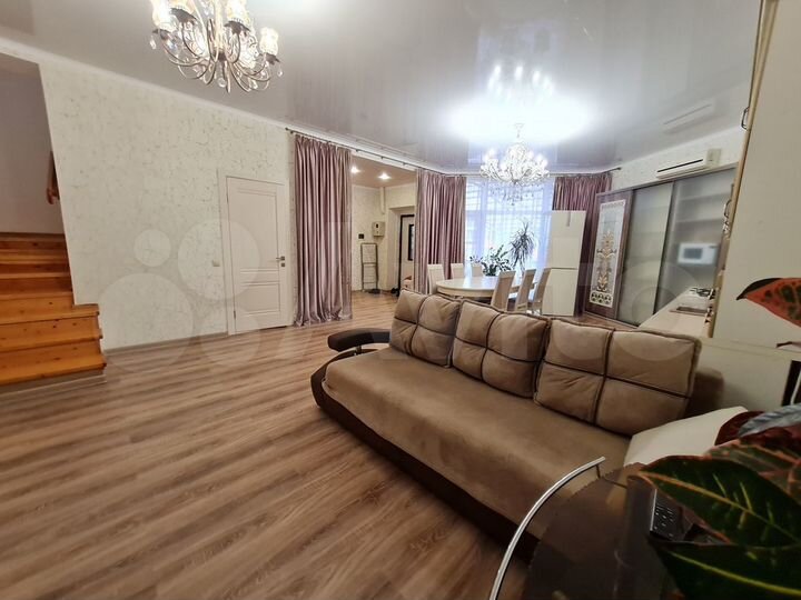 Таунхаус 100 м² на участке 1 сот.