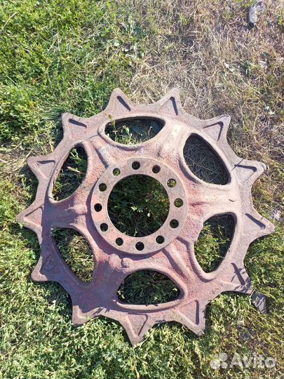 Колесо дт-75, дт-175, вт-100 ведущее 12-отверстий