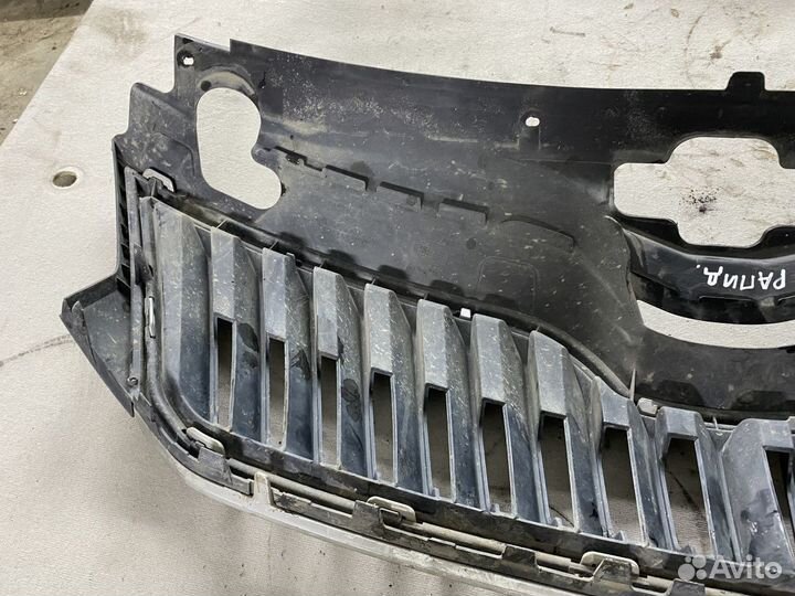 Решетка радиатора Skoda Rapid (NH3) I (2012–2017)