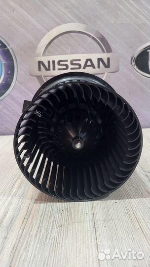 Вентилятор мотор печки отопителя Nissan X-trail T3