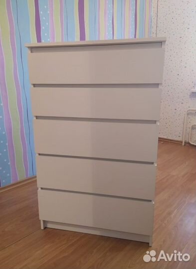 Комод белый 700.5