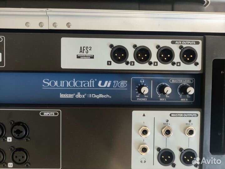 Цифровой микшерный пульт Soundcraft Ui 16 и кейс