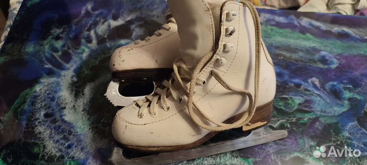 Фигурные коньки Wifa еu 30LL