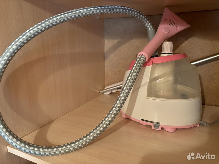 Отпариватель для одежды вертикальный