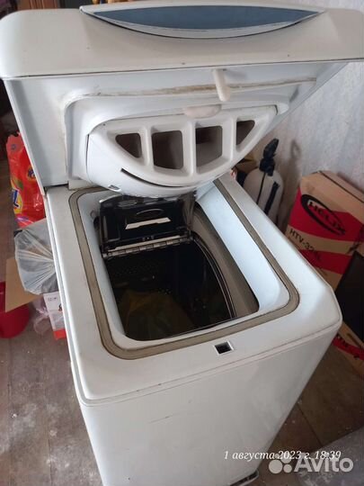 Стиральная машина с вертикальной загрузкой