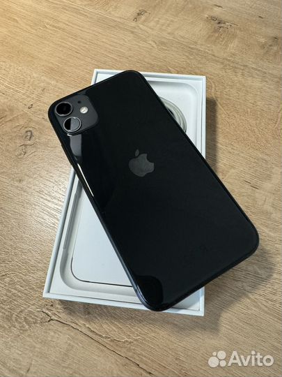 iPhone 11, 64 ГБ