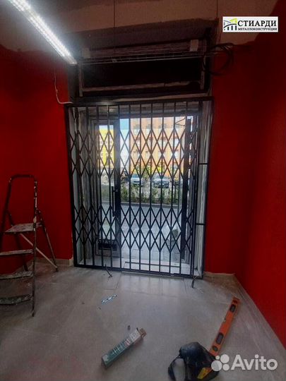 Решетка металлическая на двери