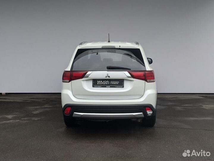 Mitsubishi Outlander 2.0 CVT, 2016, 106 149 км