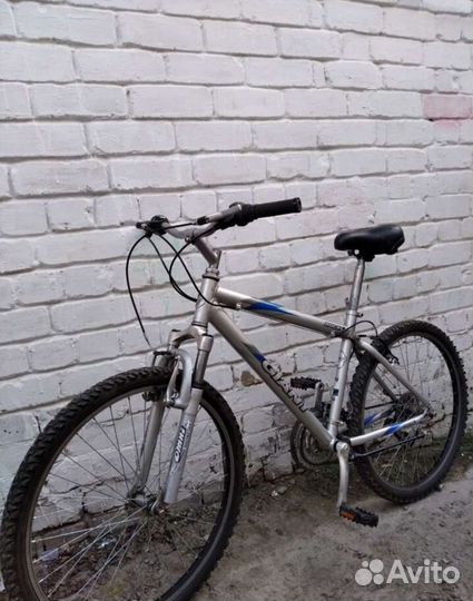 Велосипед горный Giant rock