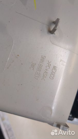 Фонарь салона (плафон) Volkswagen Taos, 2024