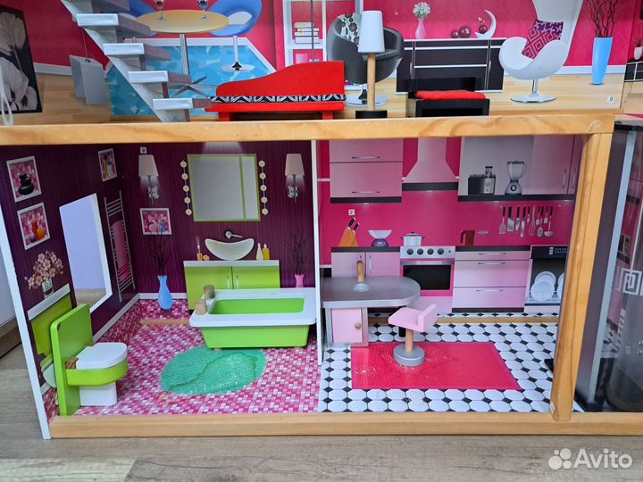 Большой кукольный домик бу