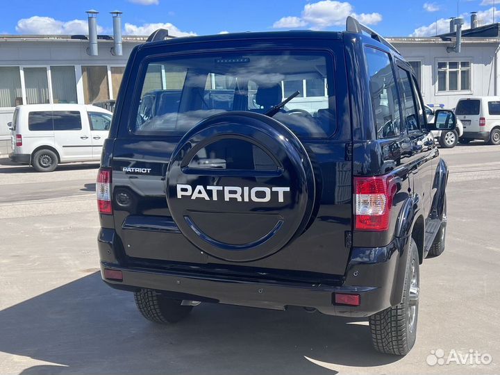 УАЗ Patriot 2.7 МТ, 2024