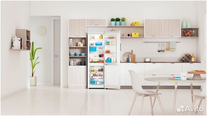 Холодильник Indesit ITR 5180 W