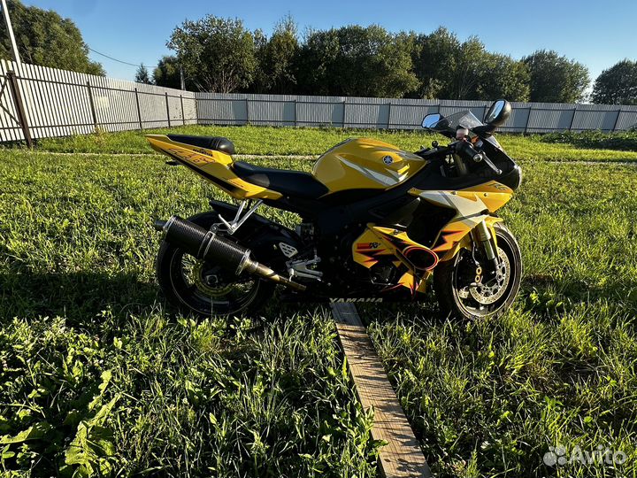 Yamaha r46