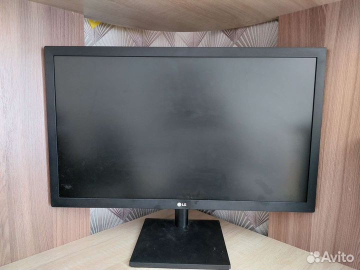 Монитор LG 22MK400A 21,5