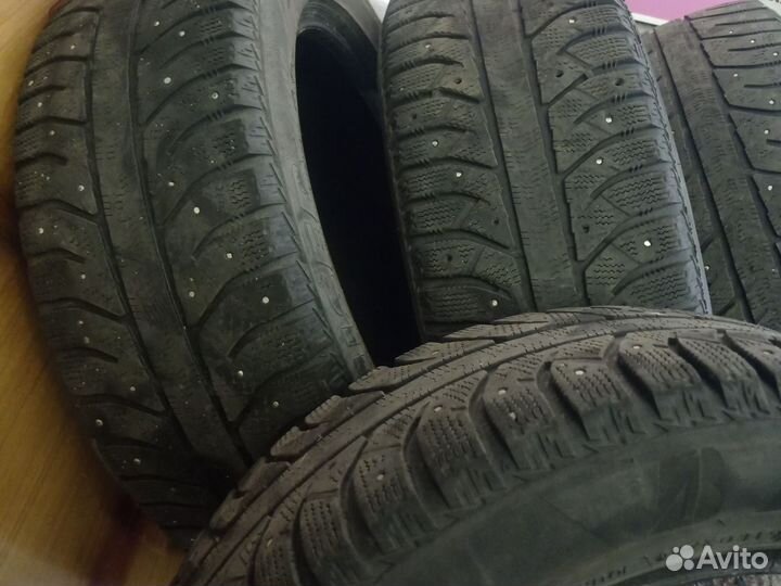 Bridgestone Ice Cruiser 7000 205/55 R16