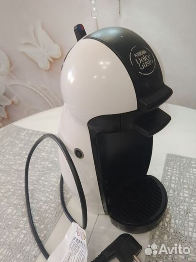 Кофеварка капсульная dolce gusto